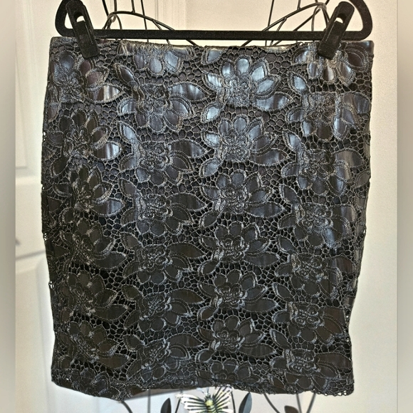 NWT Floral Lace Pencil Short Skirt - Picture 5 of 6